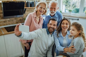 Find Senior Care, Together With Loved Ones' Support