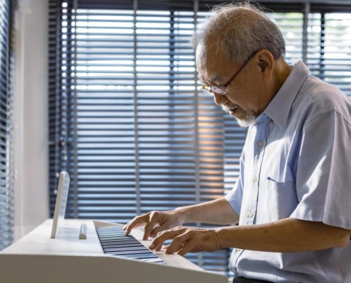 Explore Fulfilling Senior Hobbies for Golden Years Joy
